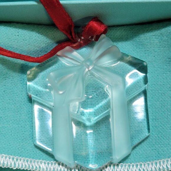 *SALE* AUTHENTIC EUC Tiffany & Co. Crystal Bow Box Ornament w/ Pouch and Box - Picture 2 of 7